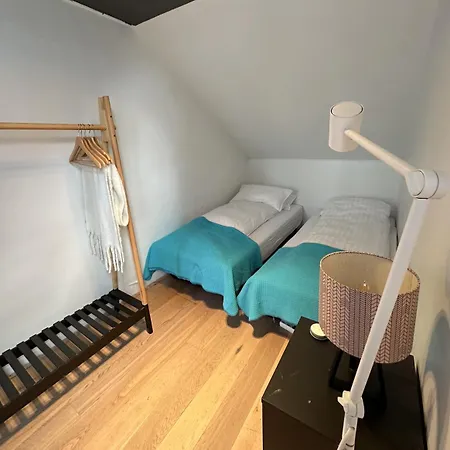 Urban Escape 2-bedroom Haven With Private Entrance 公寓 雷克雅維克