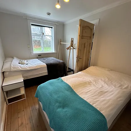 Urban Escape 2-bedroom Haven With Private Entrance Apartment Reykjavik