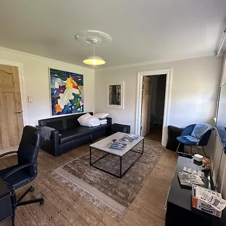 Urban Escape 2-bedroom Haven With Private Entrance * Reykjavík